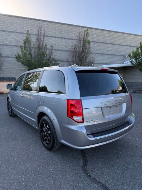 Used 2017 Dodge Grand Caravan SXT FWD image 8