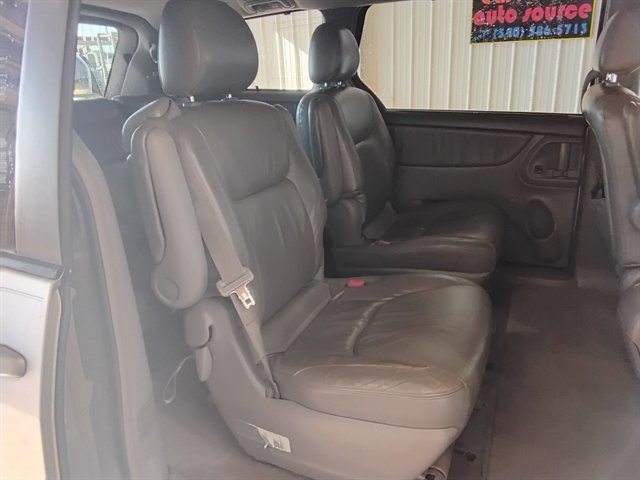 Used 2004 Toyota Sienna XLE AWD/4WD image 17