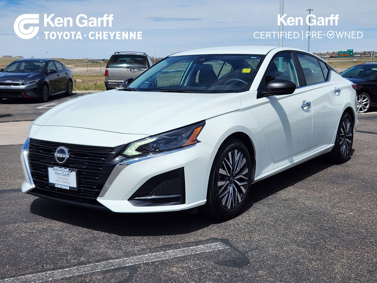 Used 2025 Nissan Altima 2.5 SV FWD image 1