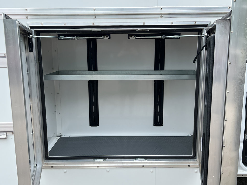 New 2026 Ford E-450 and Econoline 450 Super Duty w/ Power Equipment Group image 29