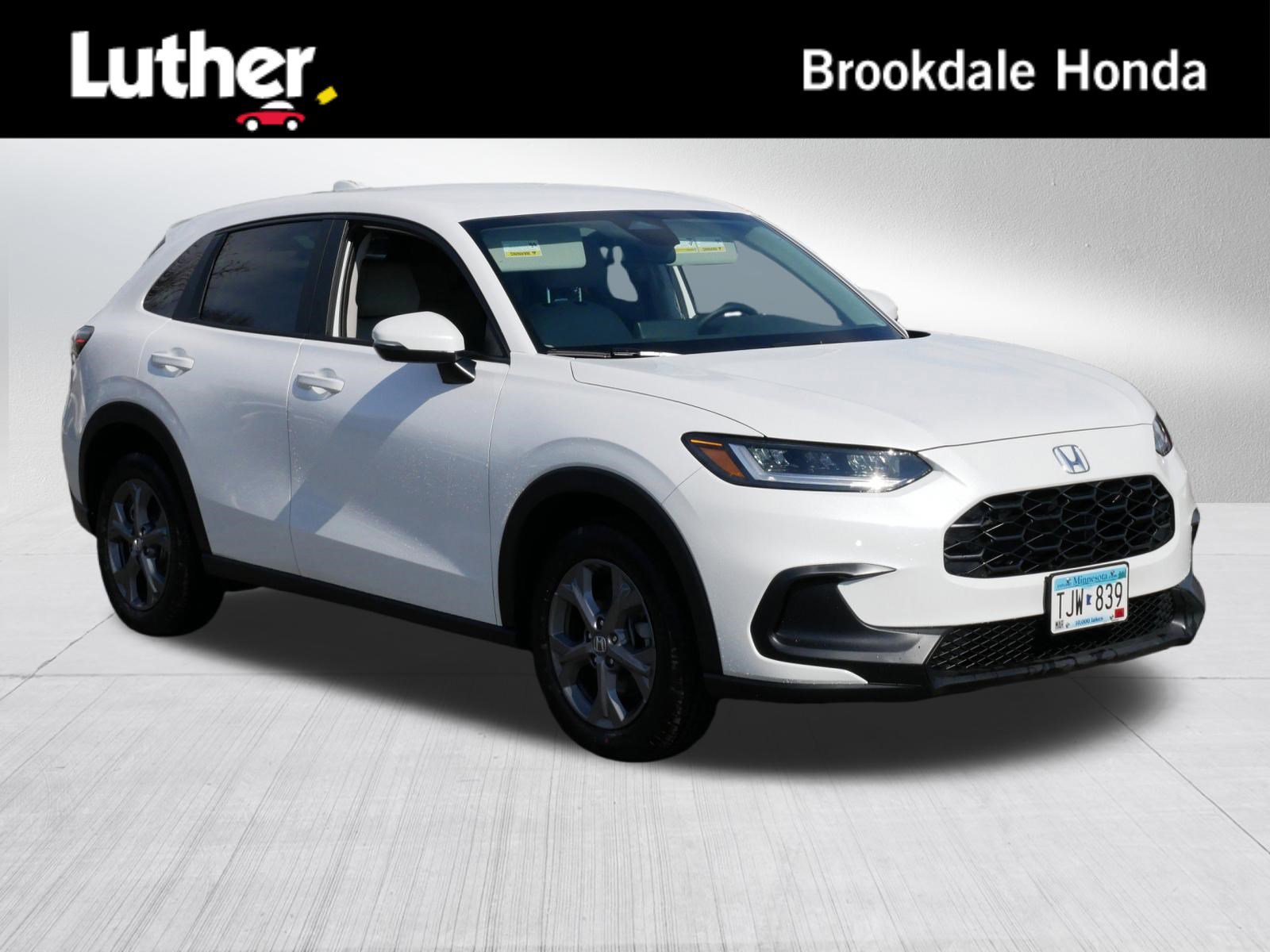 Certified 2026 Honda HR-V LX image 1