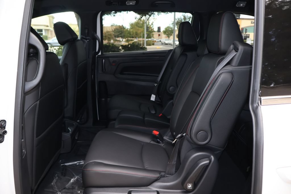 New 2026 Honda Odyssey Sport-L image 11