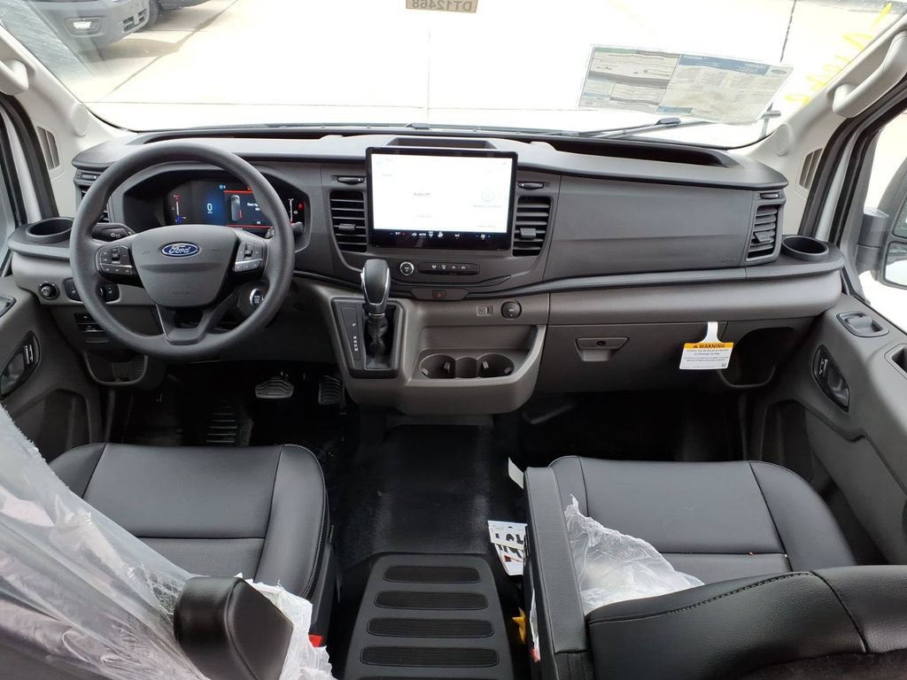 New 2026 Ford Transit 250 148 Medium Roof w/ Load Area Protection Package RWD image 10