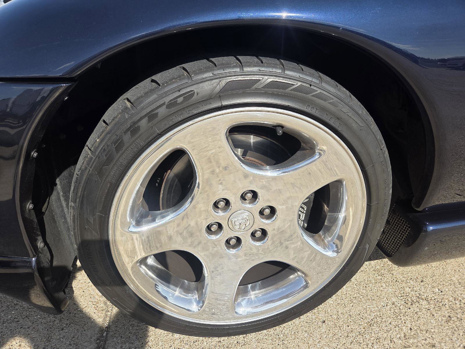 Used 2001 Dodge Viper GTS RWD image 29