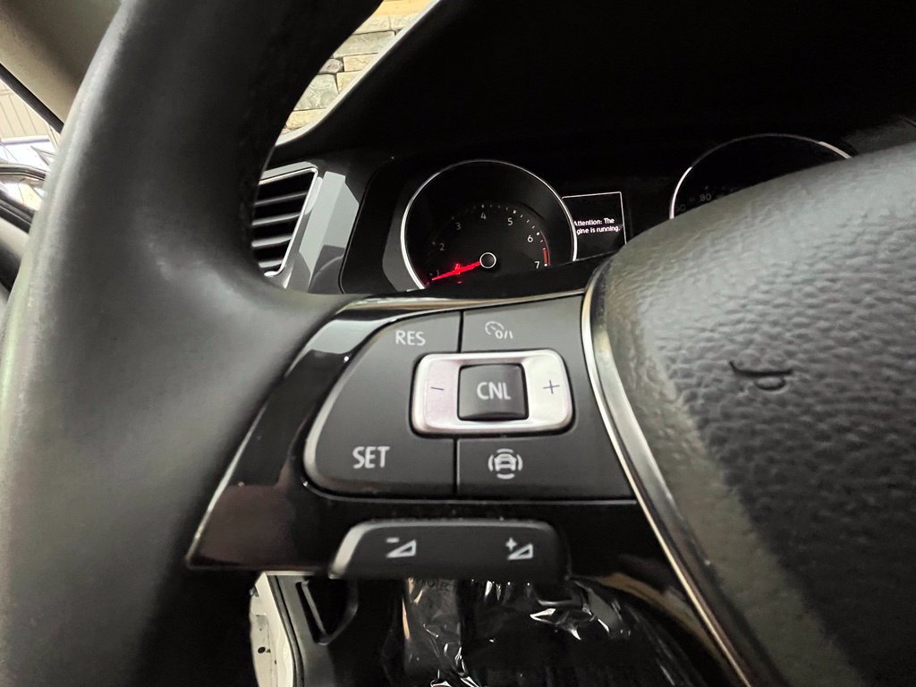 Used 2020 Volkswagen Tiguan SE w/ Panoramic Sunroof Package AWD/4WD image 33