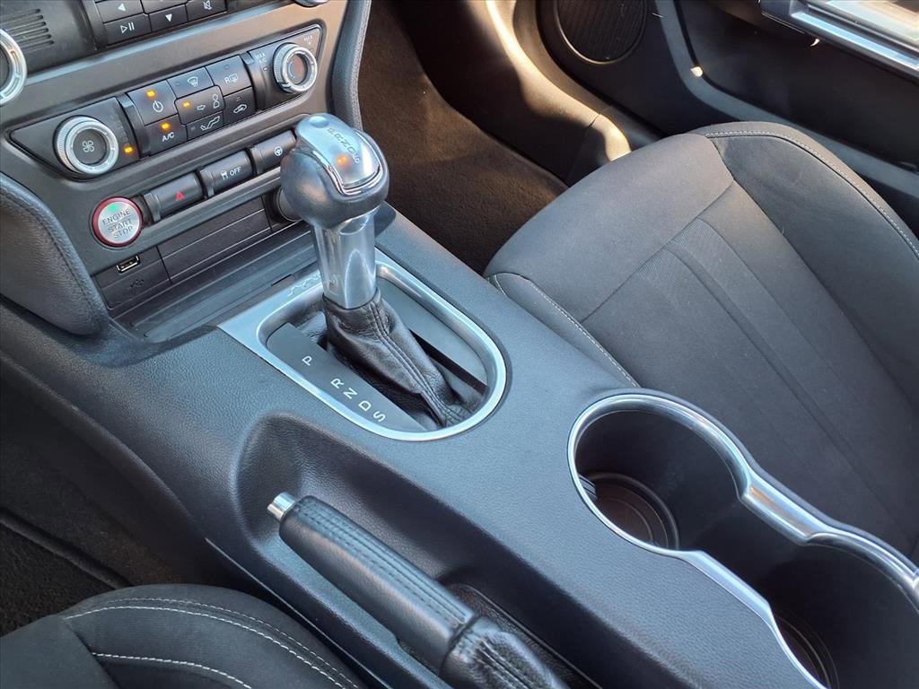 Used 2021 Ford Mustang Convertible w/ Black Accent Package image 21