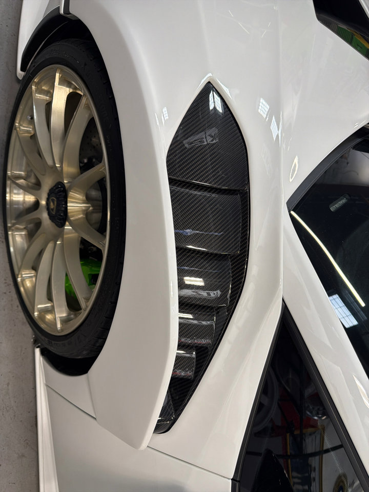 Used 2022 Lamborghini Huracan STO image 12