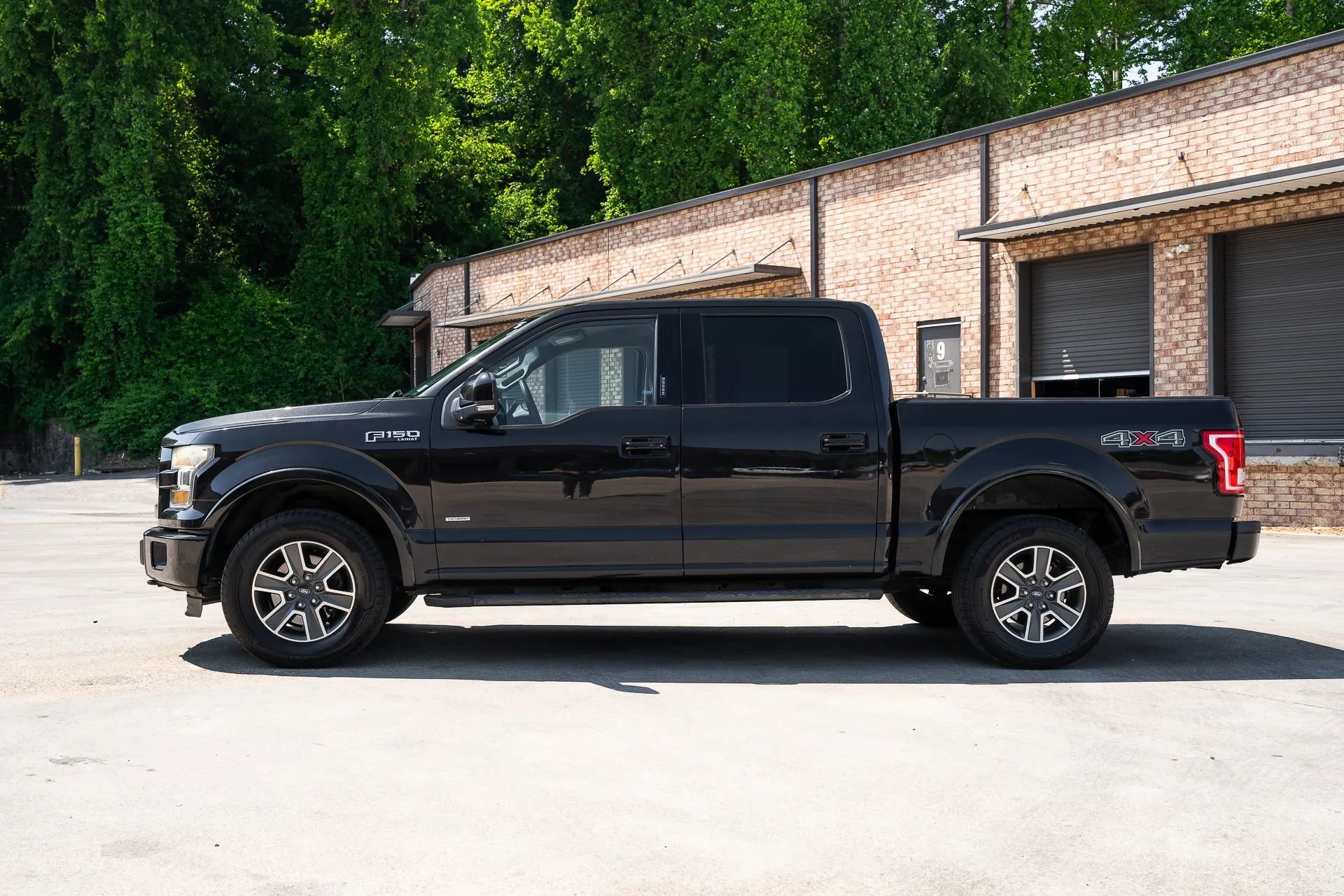Used 2015 Ford F150 Lariat AWD/4WD image 4