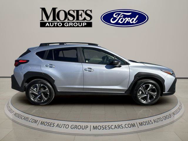 Used 2025 Subaru Crosstrek 2.5i Premium AWD/4WD image 2