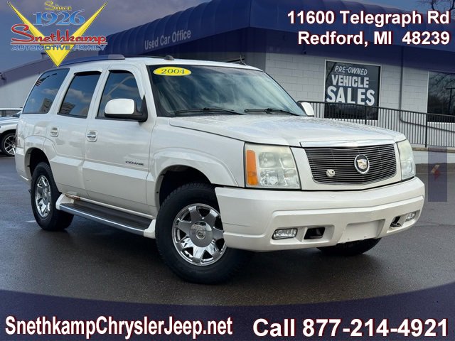 Used 2004 Cadillac Escalade AWD image 1