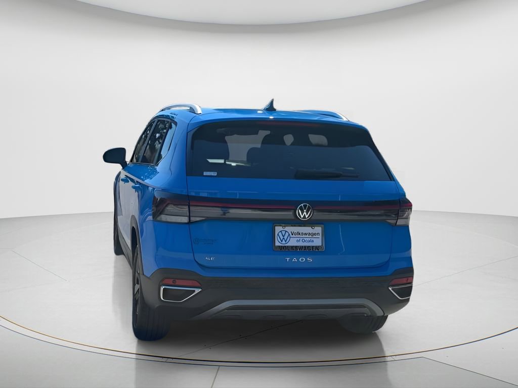 New 2026 Volkswagen Taos SE image 7