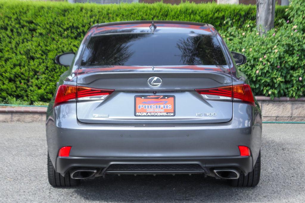 Used 2019 Lexus IS 300 F Sport w/ F Sport Package RWD image 7