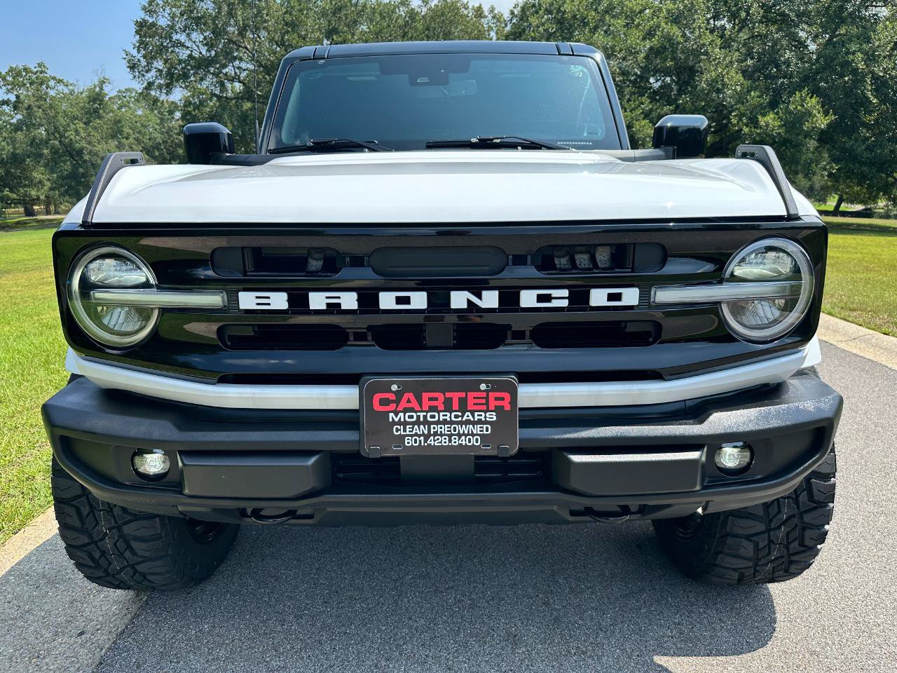 Used 2025 Ford Bronco Outer Banks AWD/4WD image 2