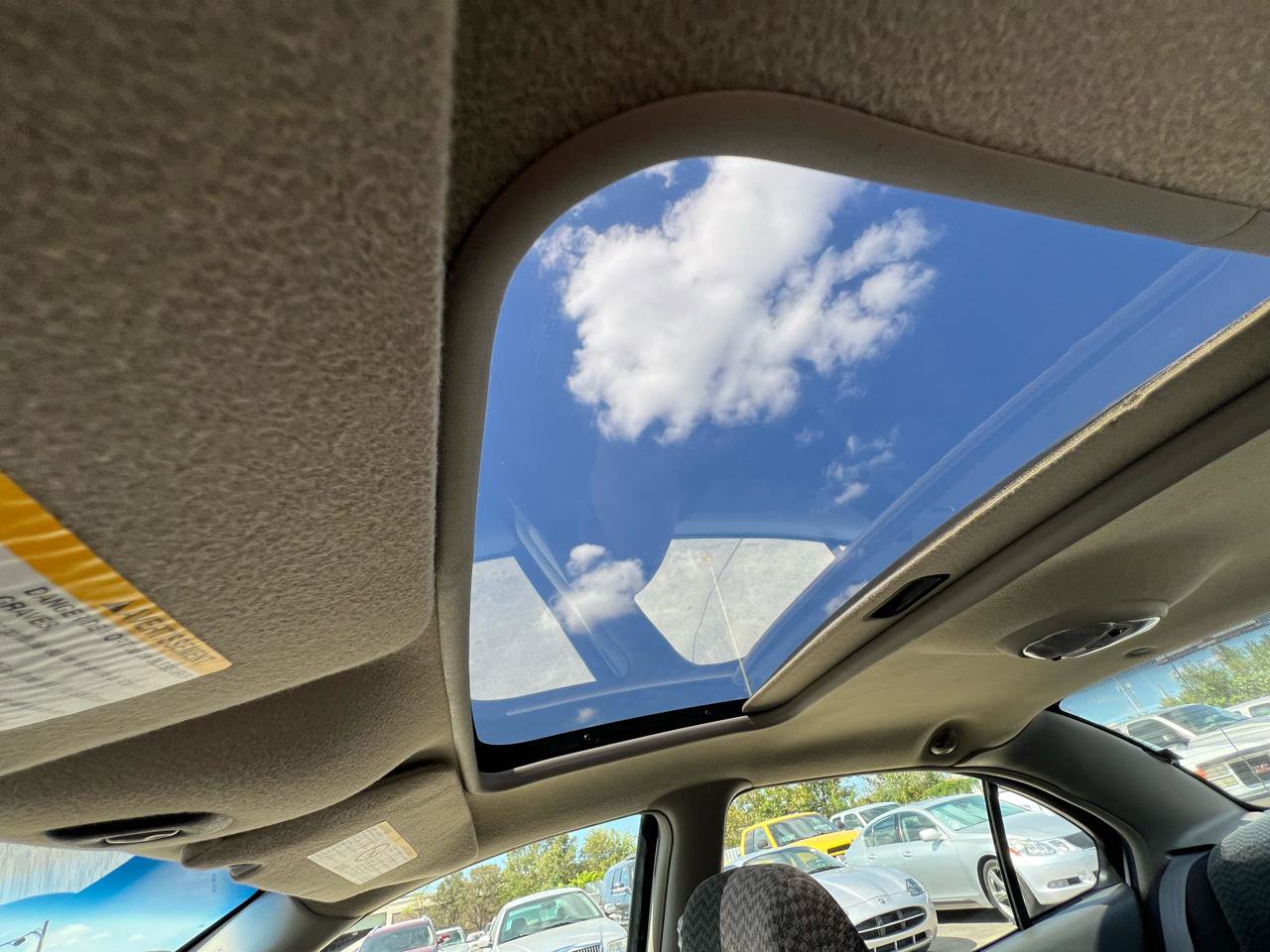 Used 2003 Pontiac Grand Am SE FWD image 16