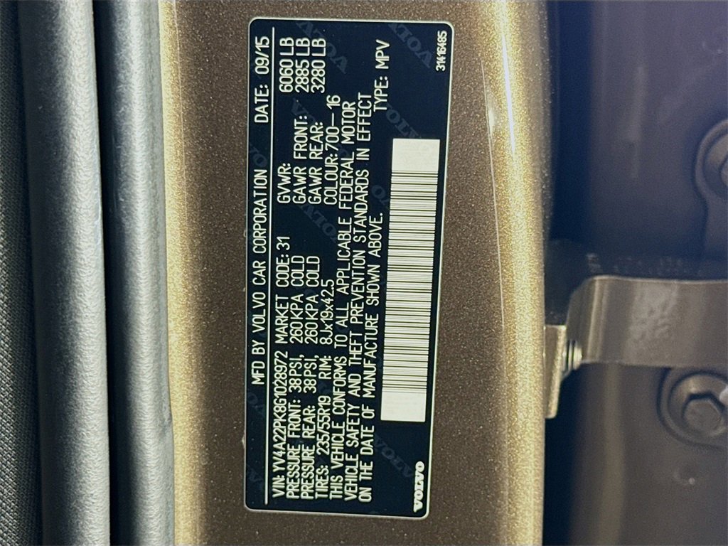 Used 2016 Volvo XC90 T6 Momentum w/ Vision Package image 34