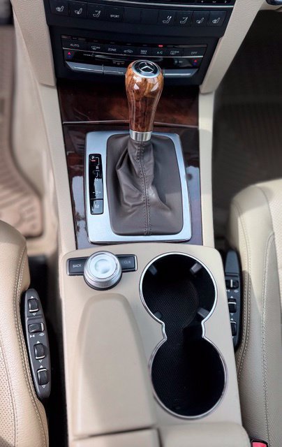 Used 2011 Mercedes-Benz E 550 Cabriolet image 21