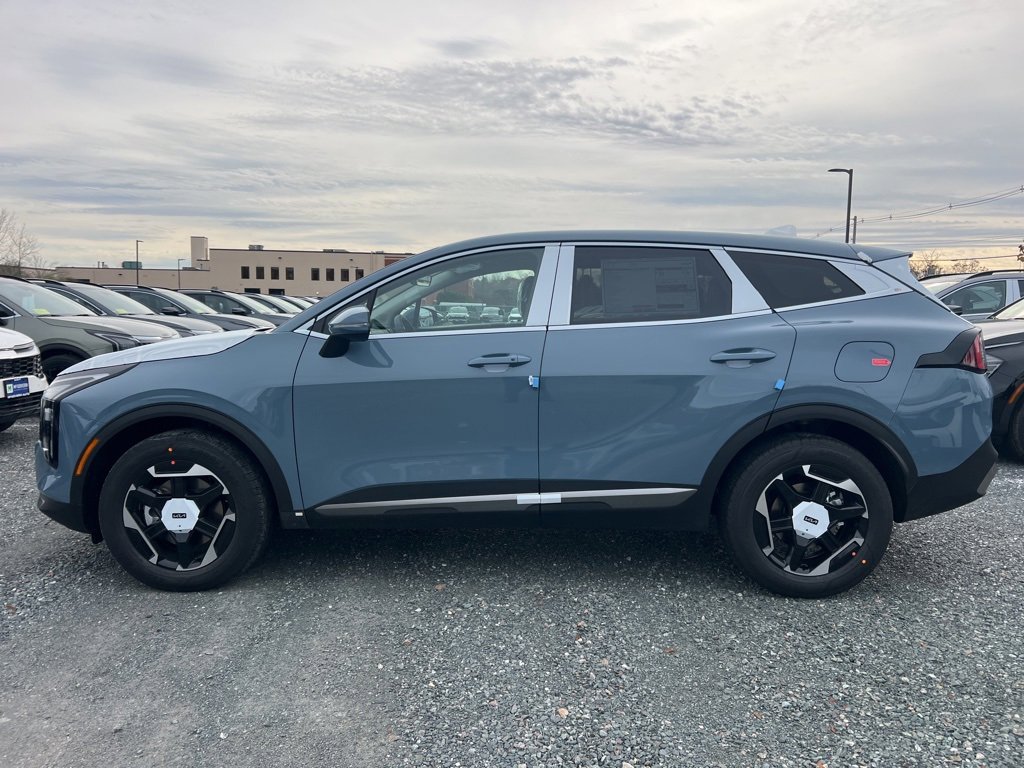 New 2026 Kia Sportage S image 2