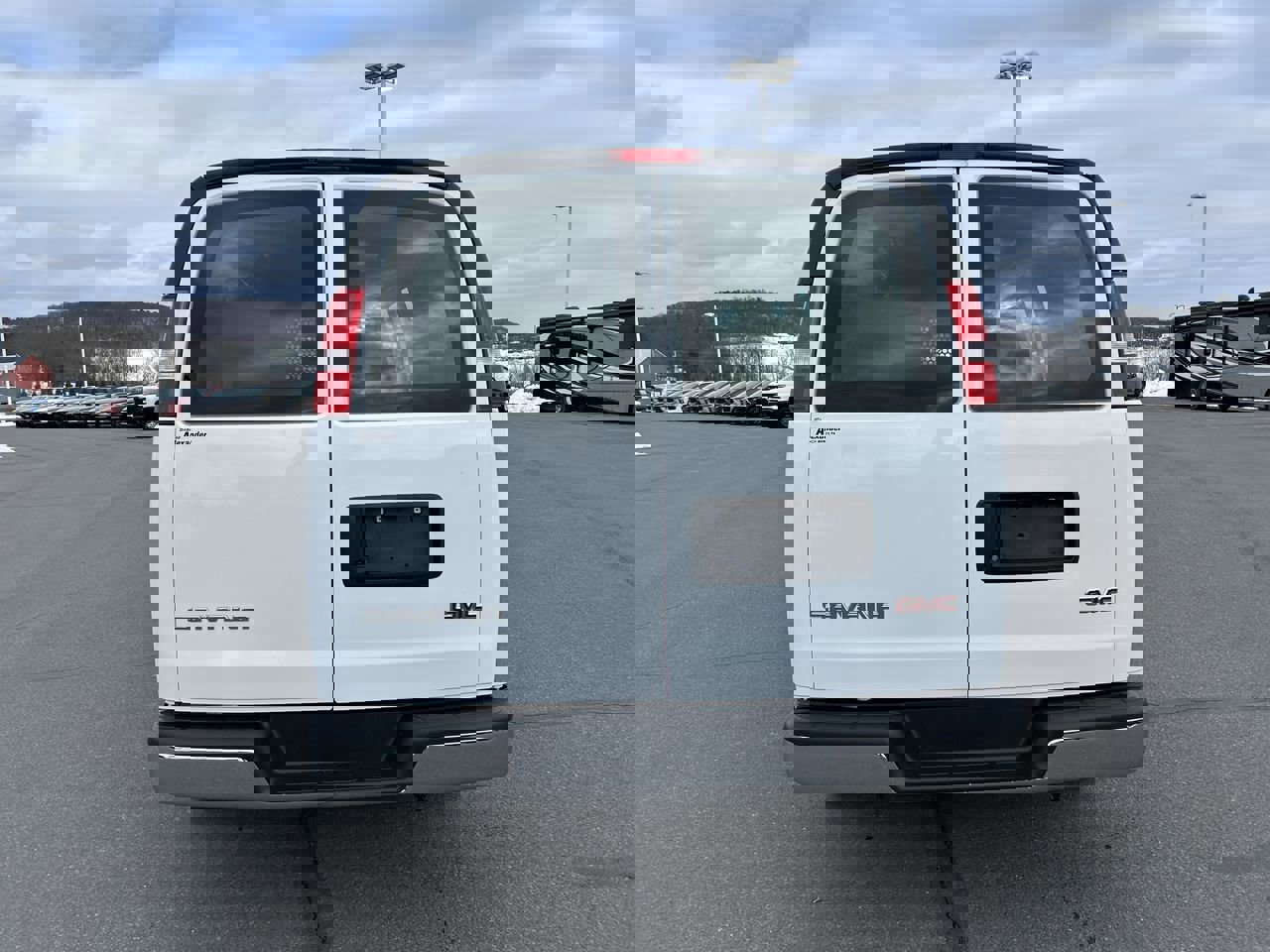 Used 2024 GMC Savana 2500 w/ Driver Convenience Package image 6