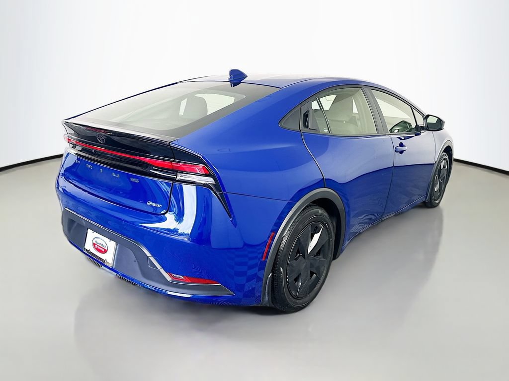 Certified 2024 Toyota Prius LE FWD image 5