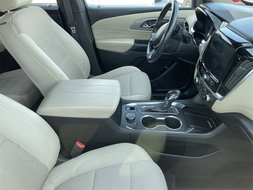 Used 2022 Chevrolet Traverse LT image 10