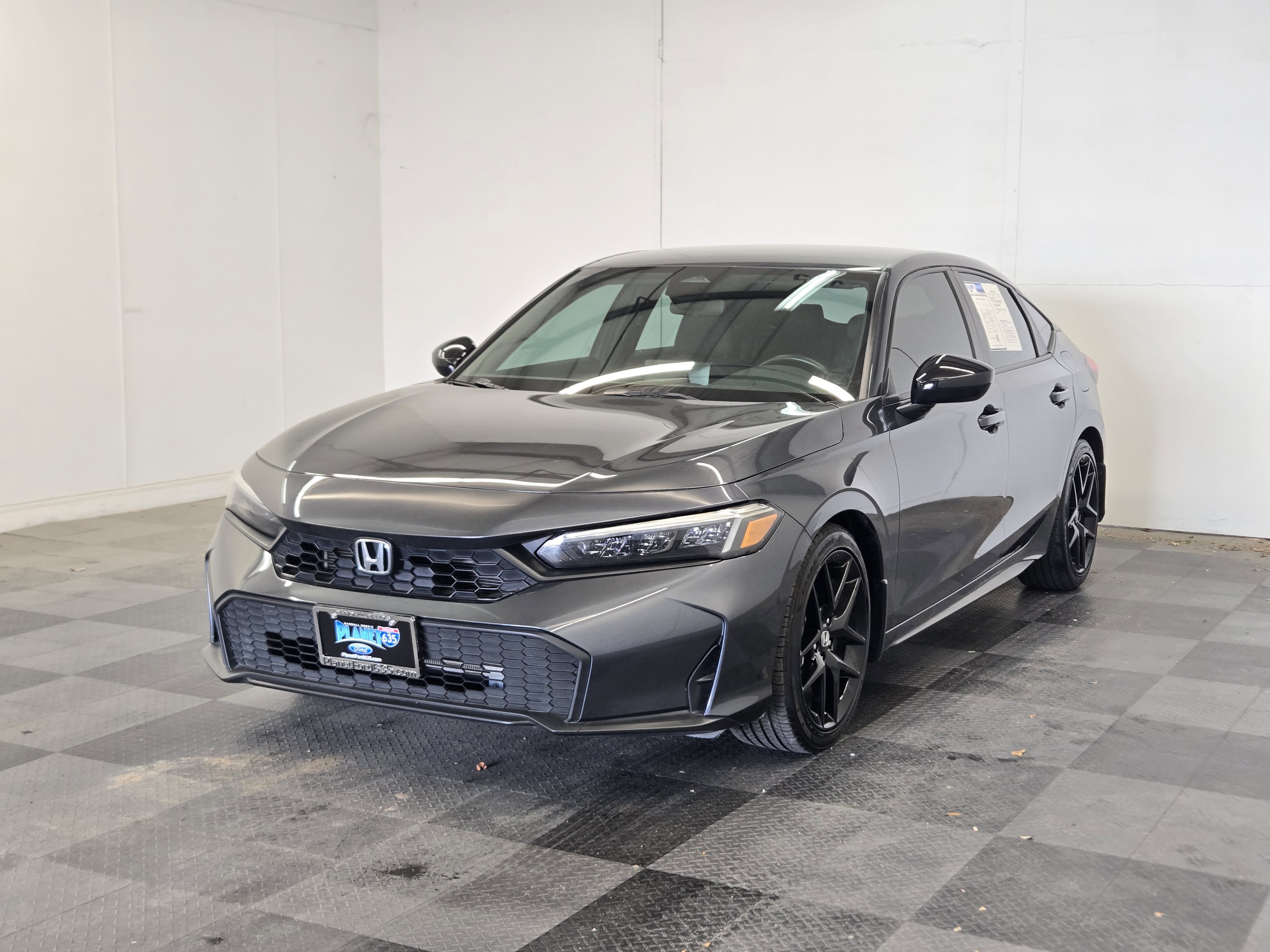 Used 2025 Honda Civic Sport image 4