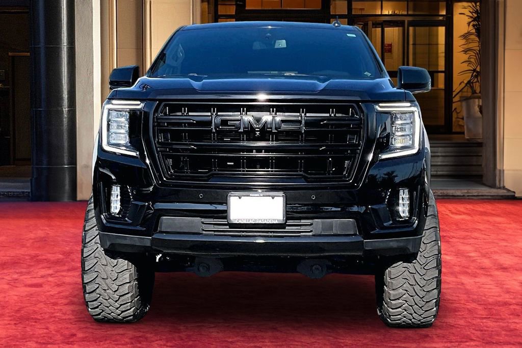 Used 2022 GMC Yukon SLT w/ SLT Premium Package image 3