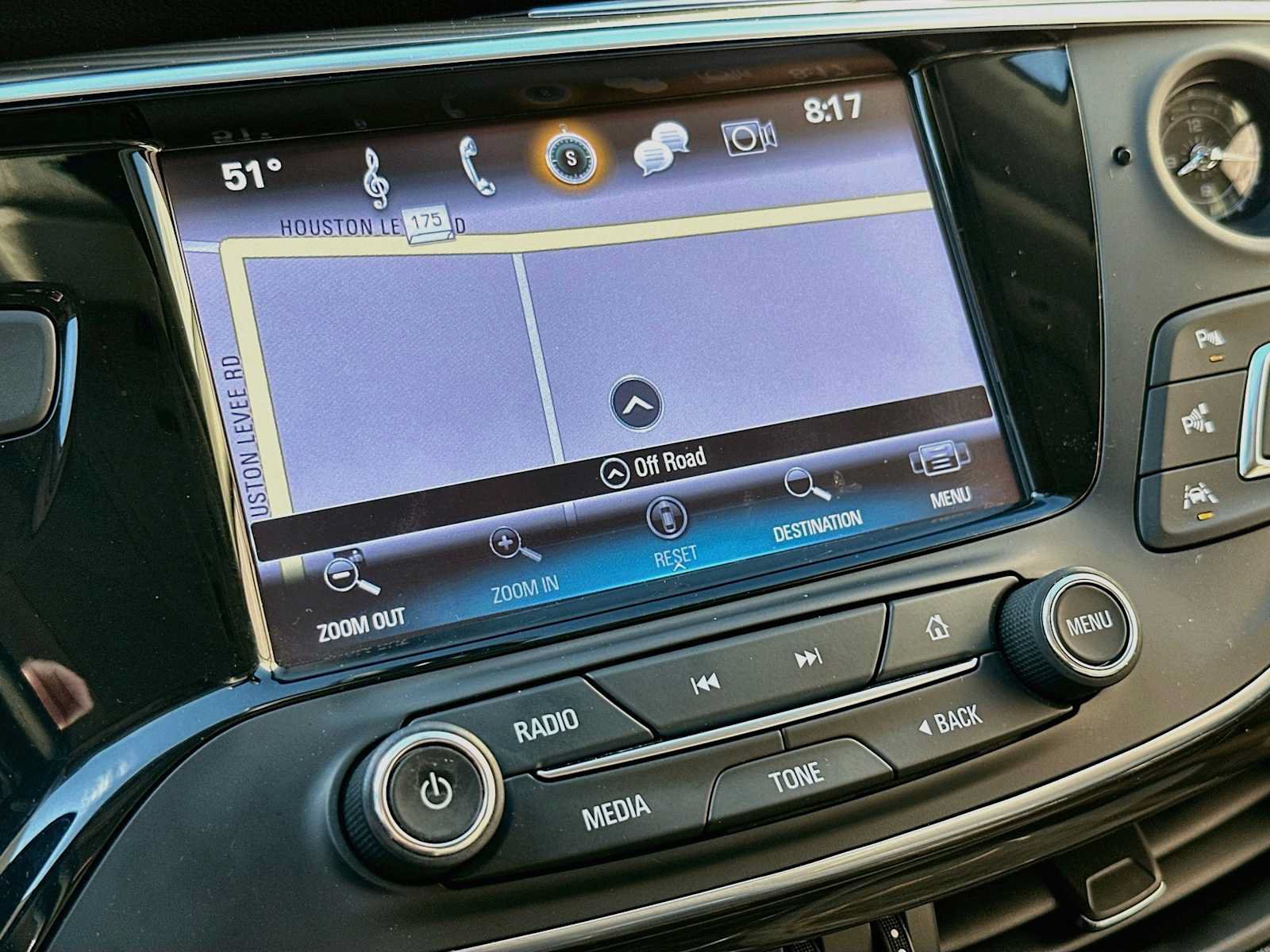 Used 2020 Buick Envision Premium w/ Driver Confidence Package AWD/4WD image 13