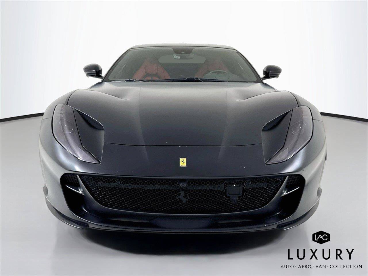 Used 2020 Ferrari 812 Superfast RWD image 8
