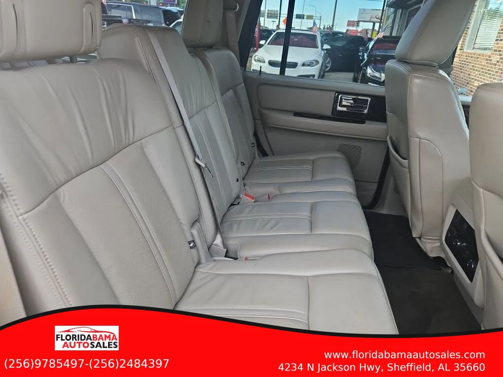 Used 2015 Lincoln Navigator 2WD image 8
