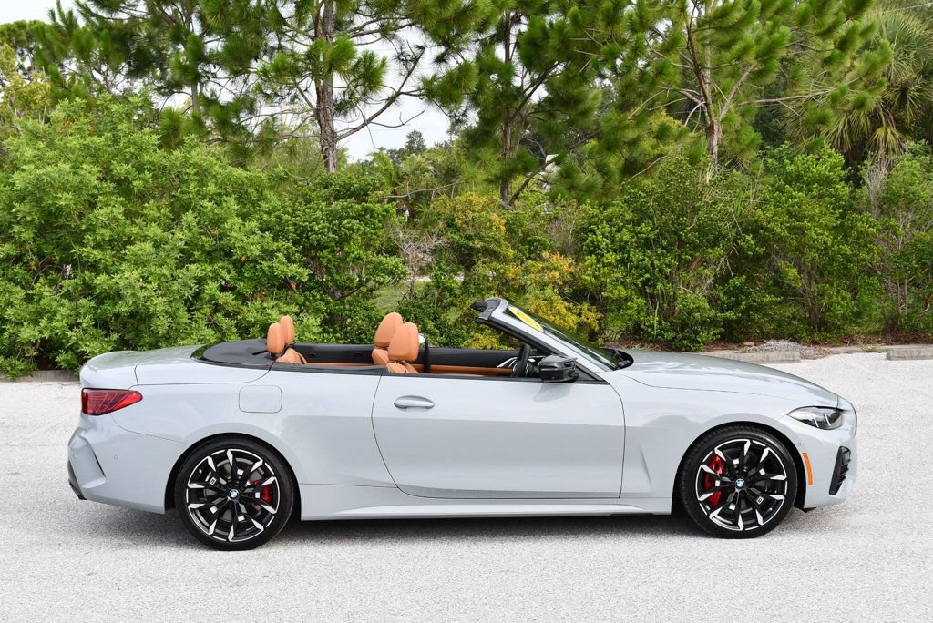 Used 2026 BMW M440i Convertible w/ Premium Package RWD image 7