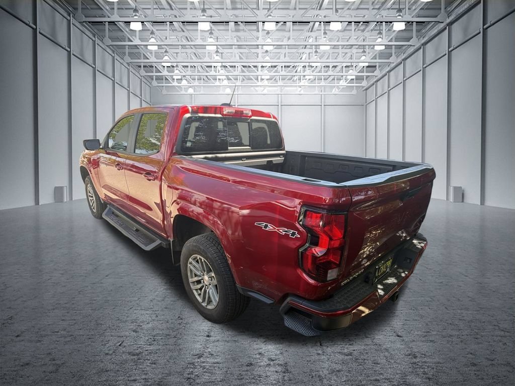 Certified 2024 Chevrolet Colorado LT w/ LT Convenience Package II AWD/4WD image 9