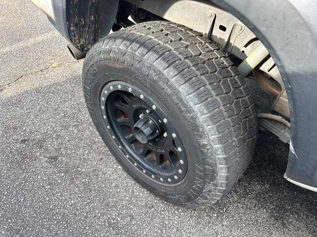 Used 2020 Toyota Tacoma TRD Off-Road w/ Technology Package AWD/4WD image 26