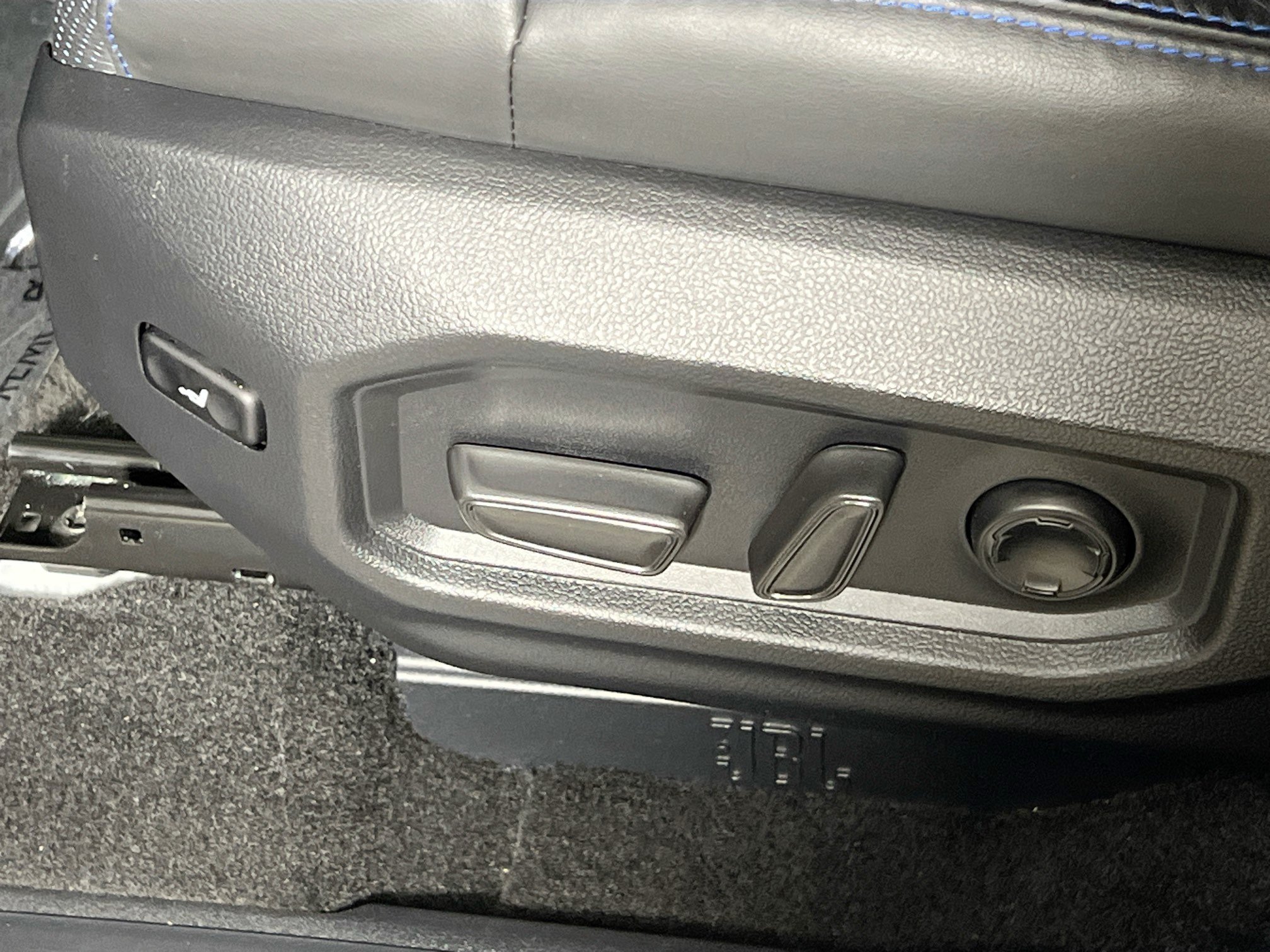 Used 2024 Toyota Tundra Platinum AWD/4WD image 15