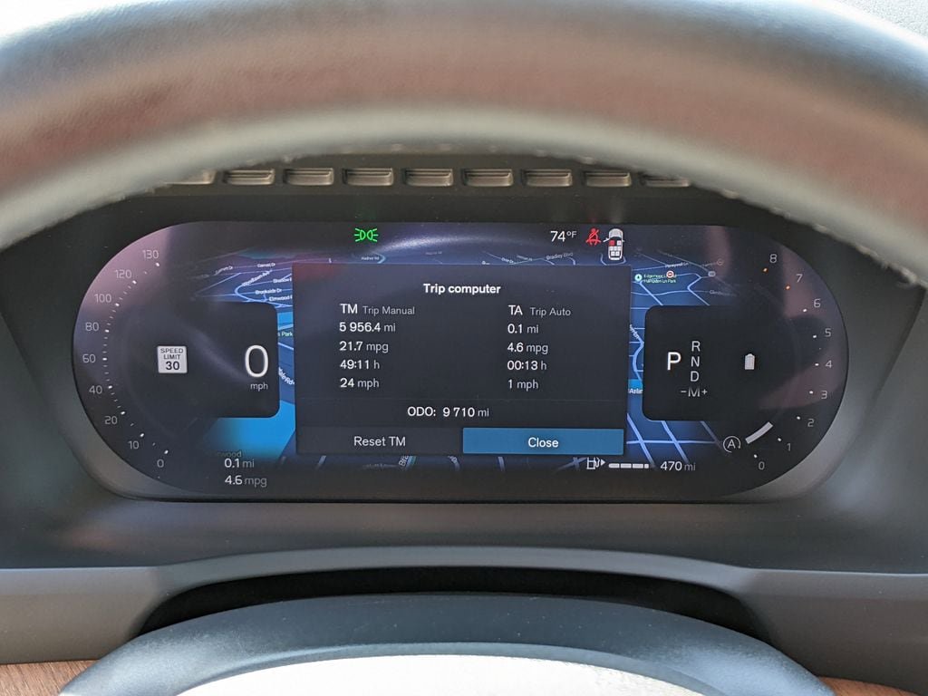 Certified 2025 Volvo XC90 B6 Plus AWD/4WD image 15