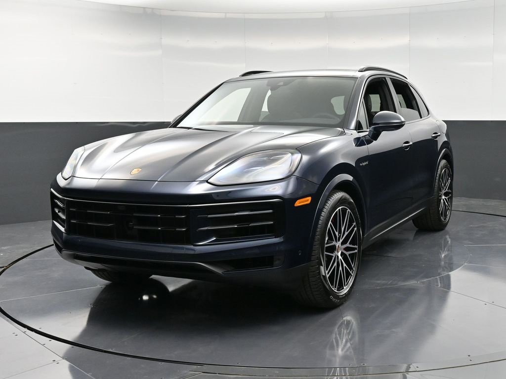 New 2026 Porsche Cayenne S image 1