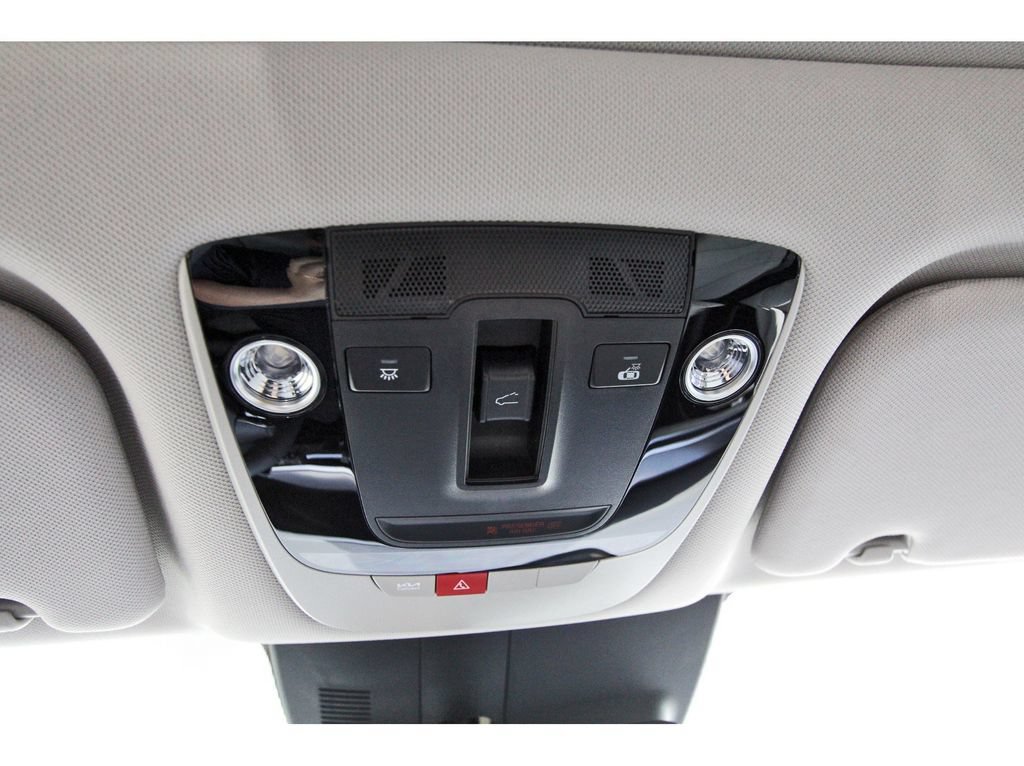 New 2026 Kia Sorento S FWD image 16