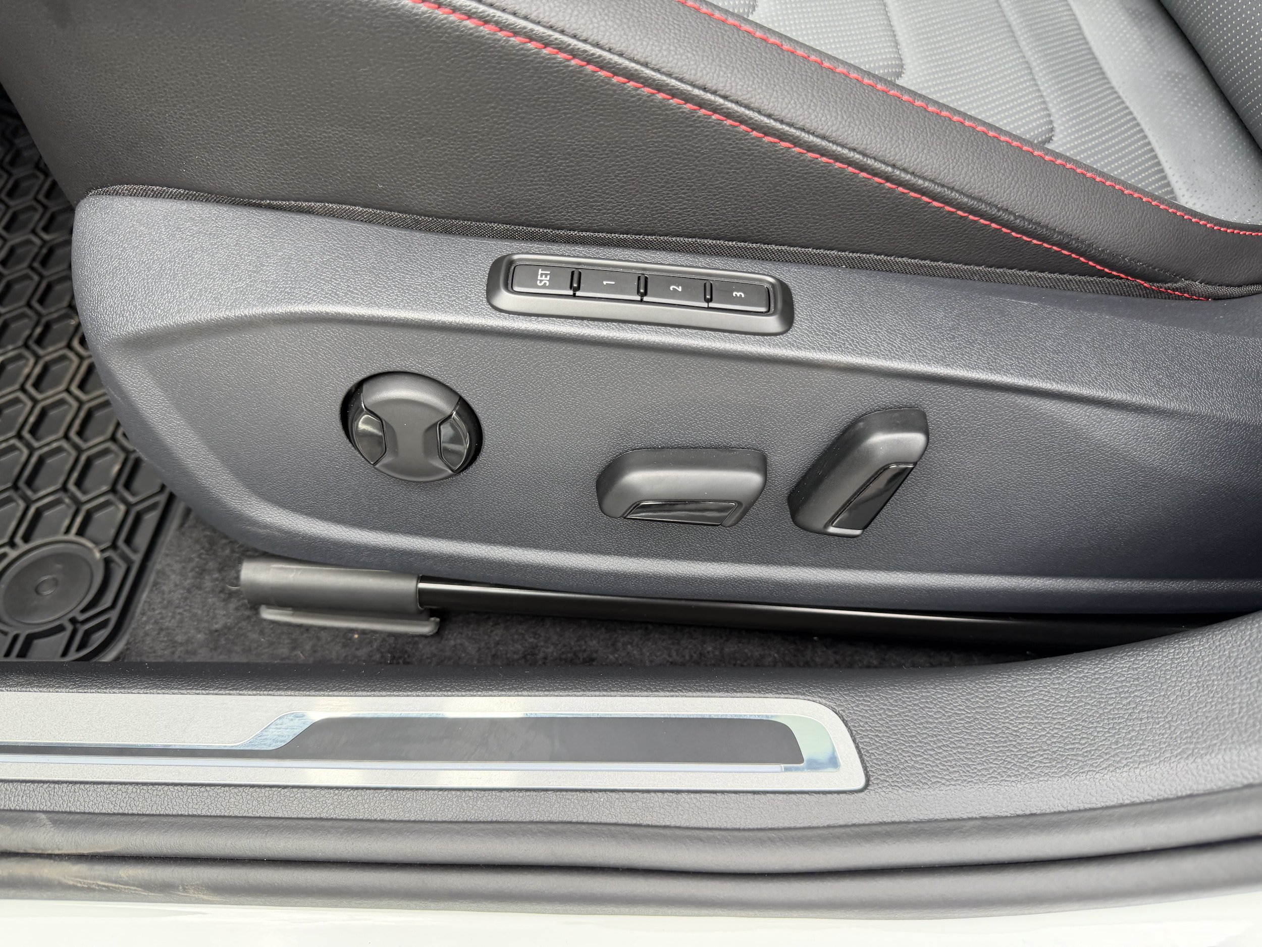 New 2026 Volkswagen Jetta GLI Autobahn FWD image 12