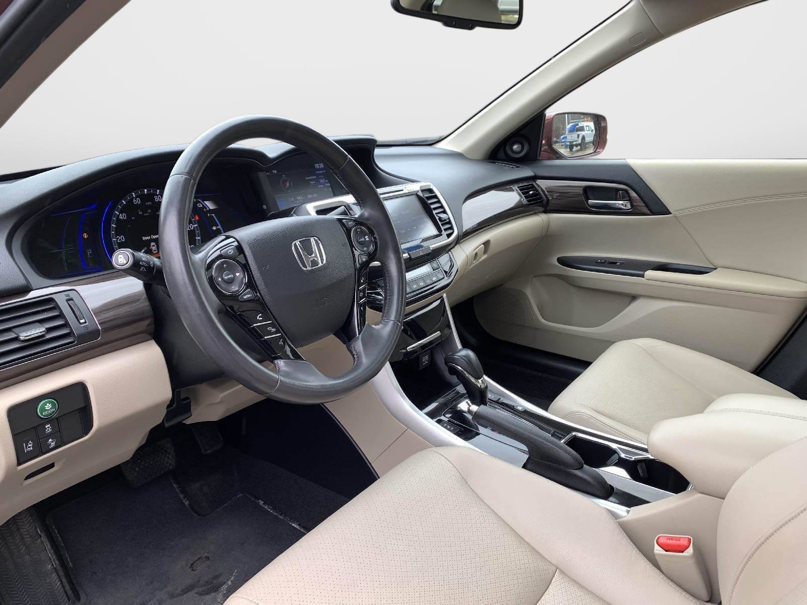 Used 2017 Honda Accord EX-L image 35