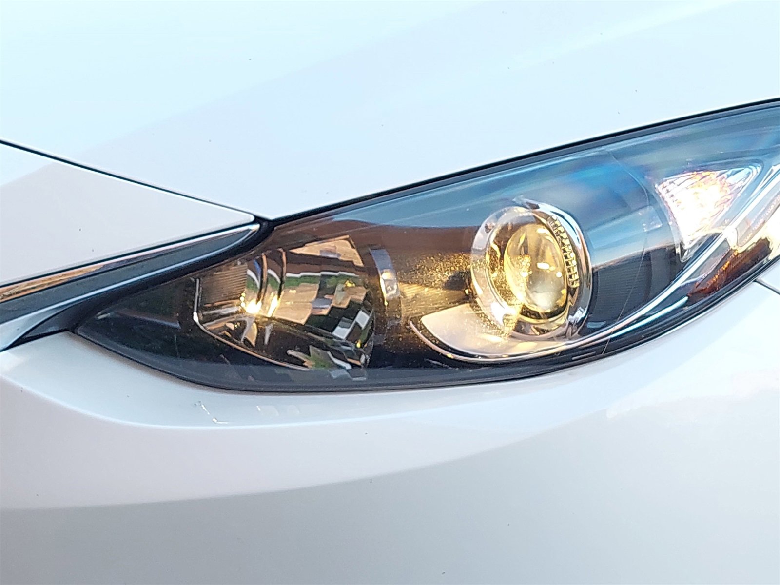 Used 2016 MAZDA MAZDA3 s Touring image 38