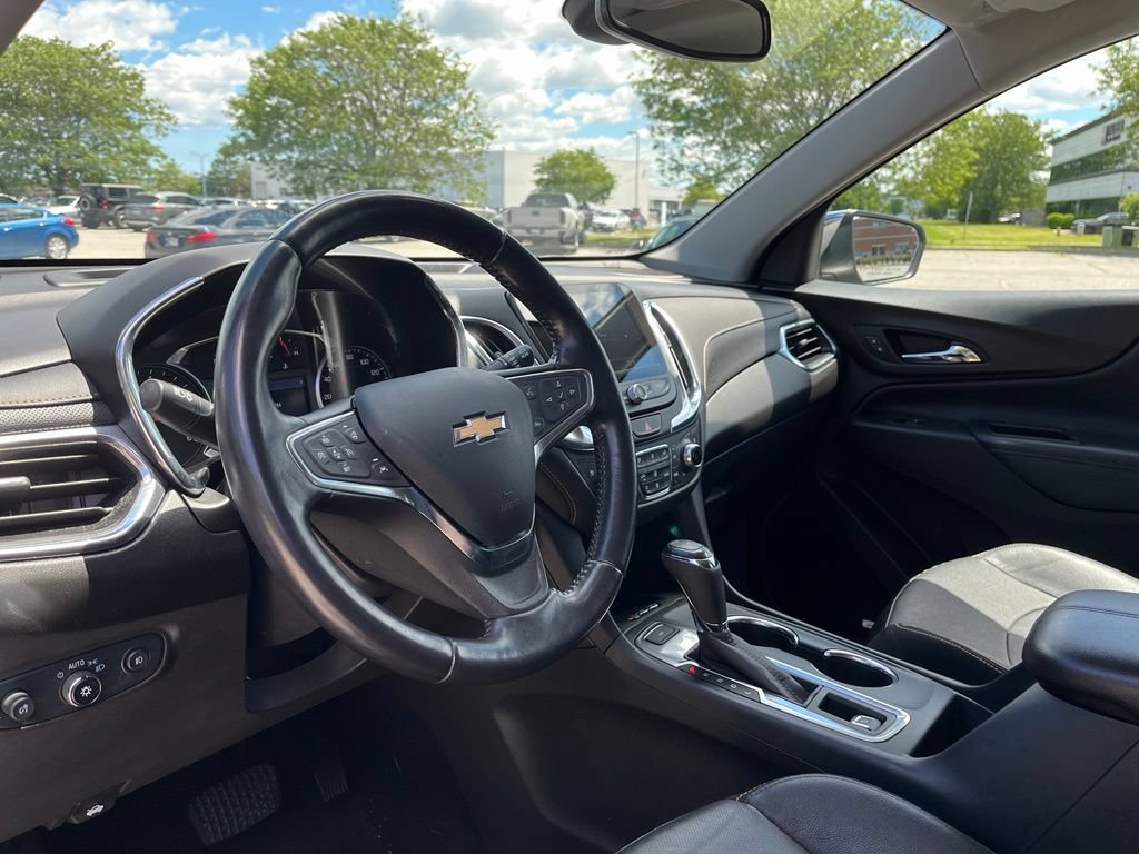Used 2021 Chevrolet Equinox Premier AWD/4WD image 16