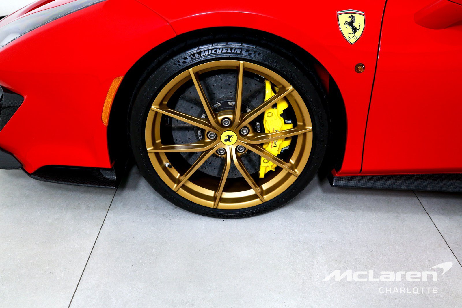 Used 2020 Ferrari 488 Pista Coupe RWD image 31