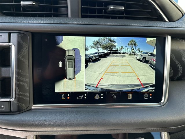 Used 2023 GMC Yukon Denali w/ Denali Reserve Package image 9