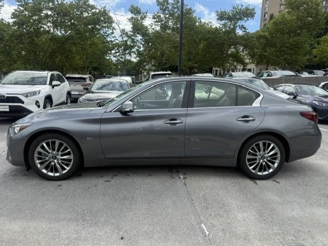 Used 2020 INFINITI Q50 Luxe w/ Essential Package (3.0T Luxe) AWD/4WD image 5