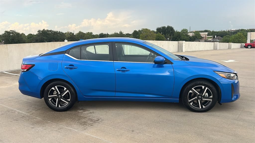 Used 2025 Nissan Sentra SV FWD image 13