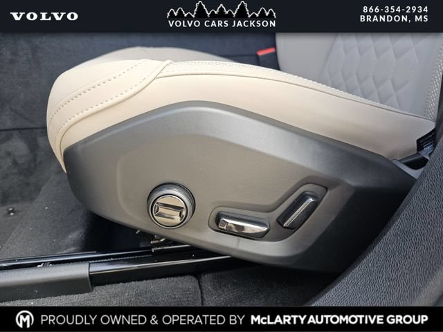New 2026 Volvo XC60 T8 Plus w/ Protection Package Premier AWD/4WD image 14