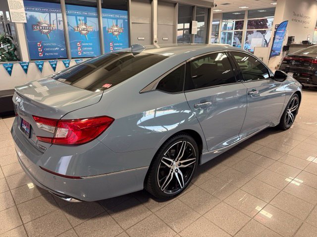 Used 2021 Honda Accord Touring image 4