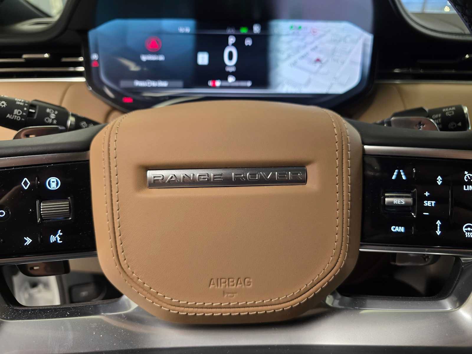 New 2025 Land Rover Range Rover Long Wheelbase SE AWD/4WD image 23