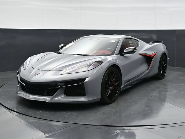 Used 2025 Chevrolet Corvette Z06 w/ Stealth Interior Trim Package RWD image 5