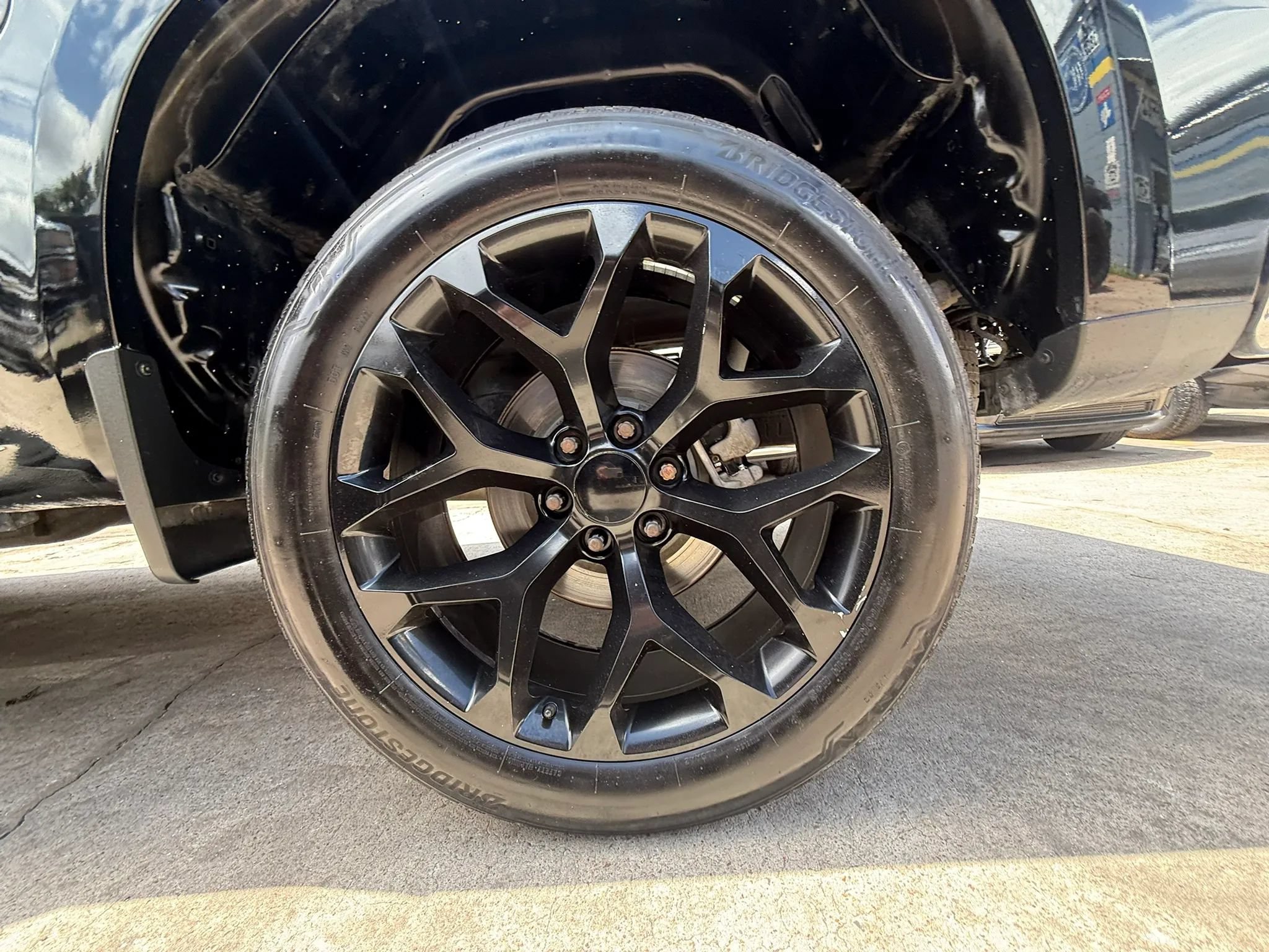Used 2021 Chevrolet Silverado 1500 LT RWD image 19