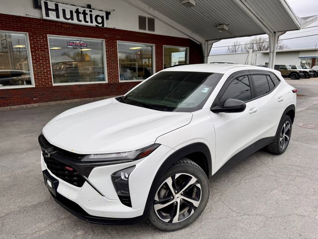 Used 2024 Chevrolet Trax RS w/ Driver Confidence Package FWD image 1